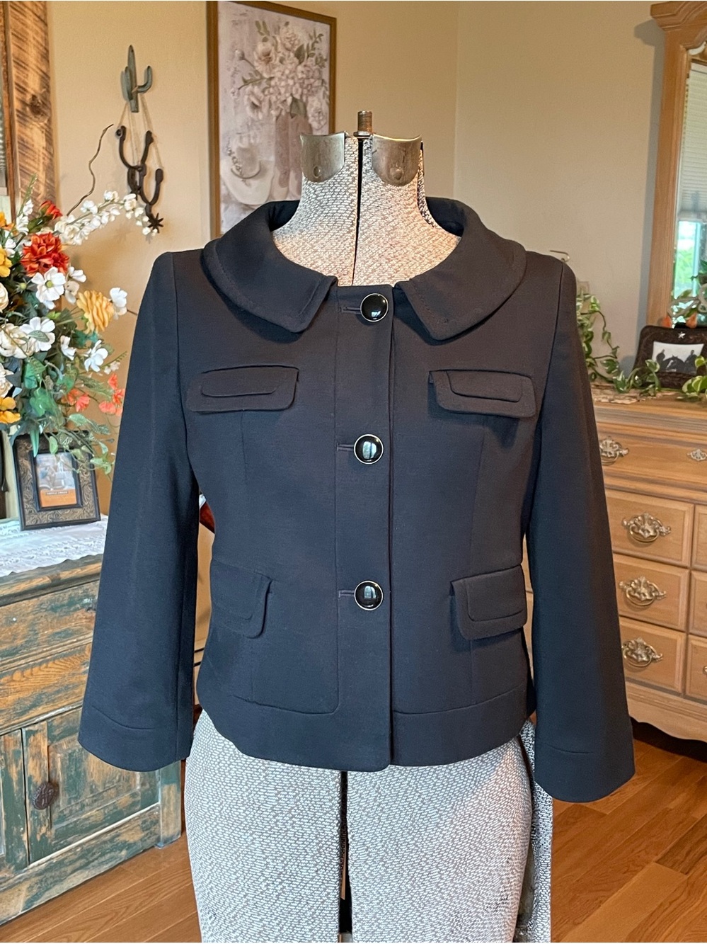 LOFT by Ann Taylor Petites Black Cropped Blazer